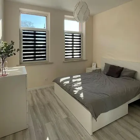 W Nowym Warpnie Z Widokiem Na Wode. Apartment